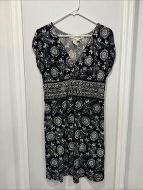 Max Studio Black & White Printed V-Neck Mini Dress